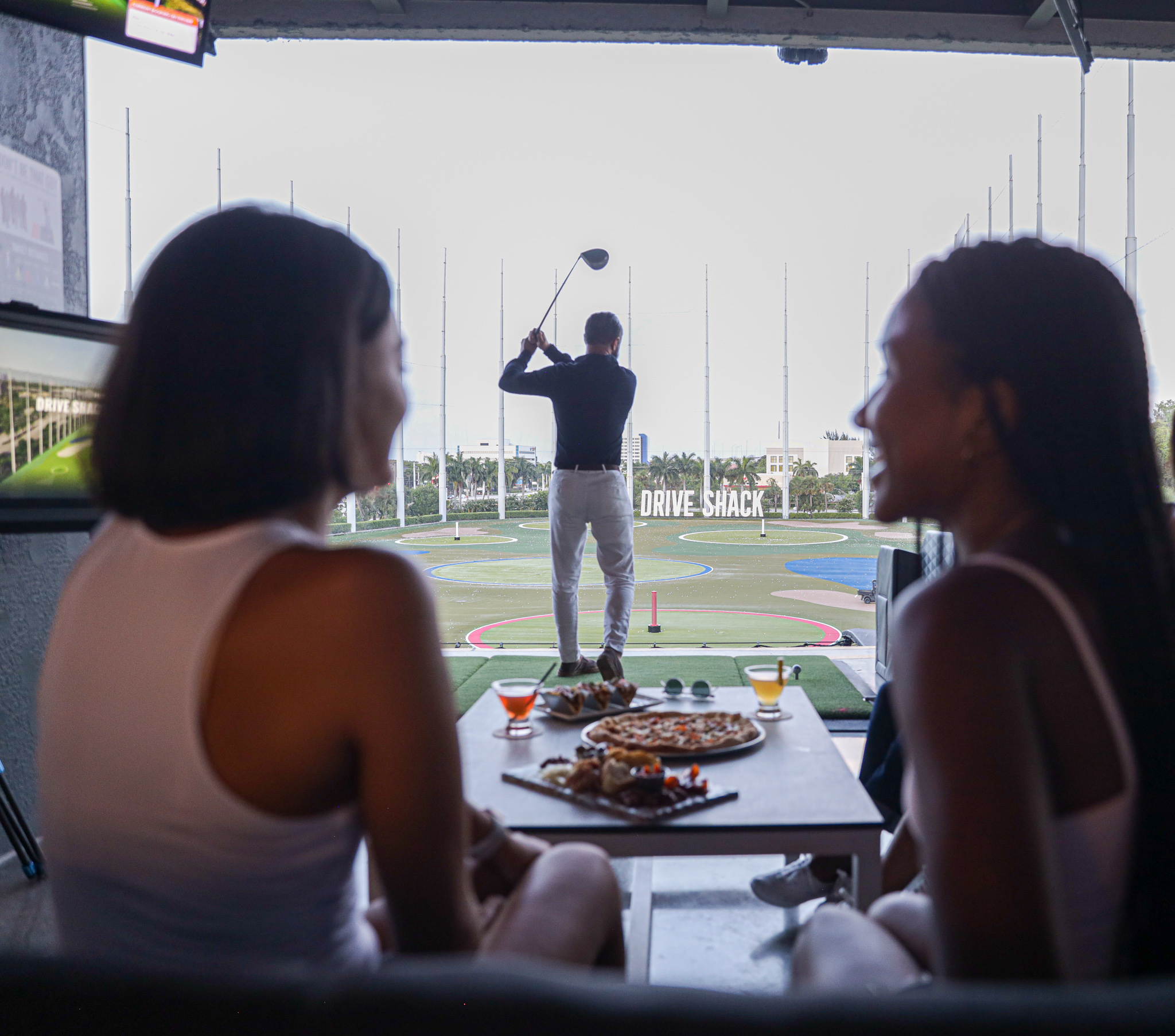 Drive Shack - Golf Range, Interactive Games, Food & Drinks - Photo 6