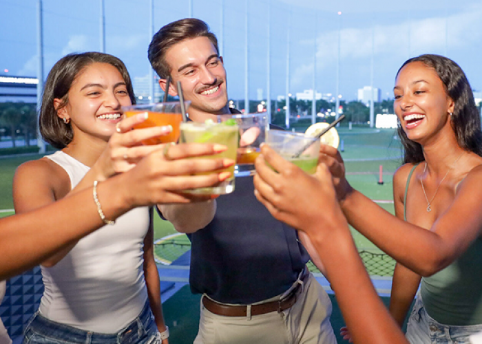 Drive Shack - Golf Range, Interactive Games, Food & Drinks - Photo 4